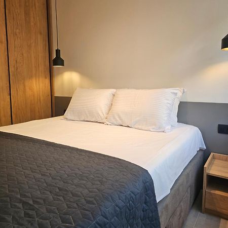 Anja & Ogo Apartments Sea View & Pool Petrovac na moru Exterior foto