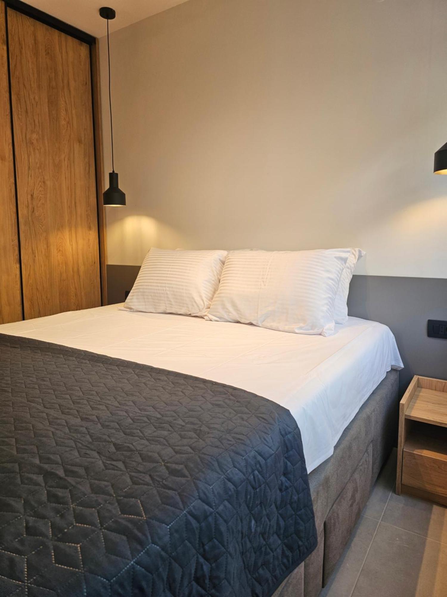 Anja & Ogo Apartments Sea View & Pool Petrovac na moru Exterior foto