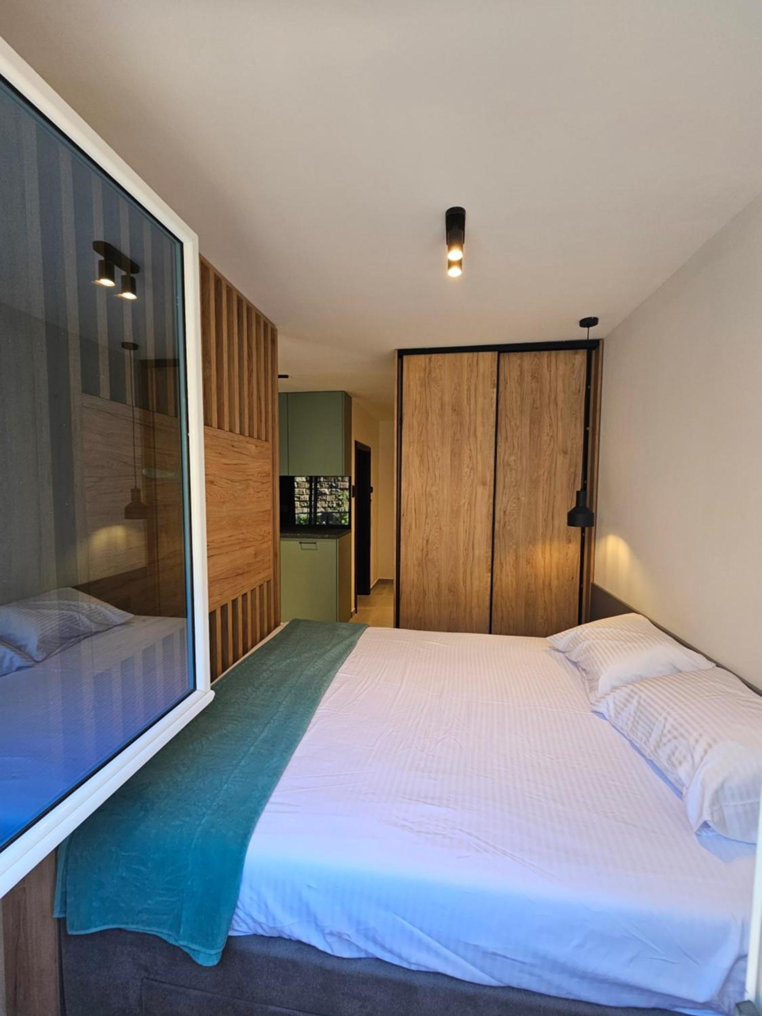 Anja & Ogo Apartments Sea View & Pool Petrovac na moru Exterior foto