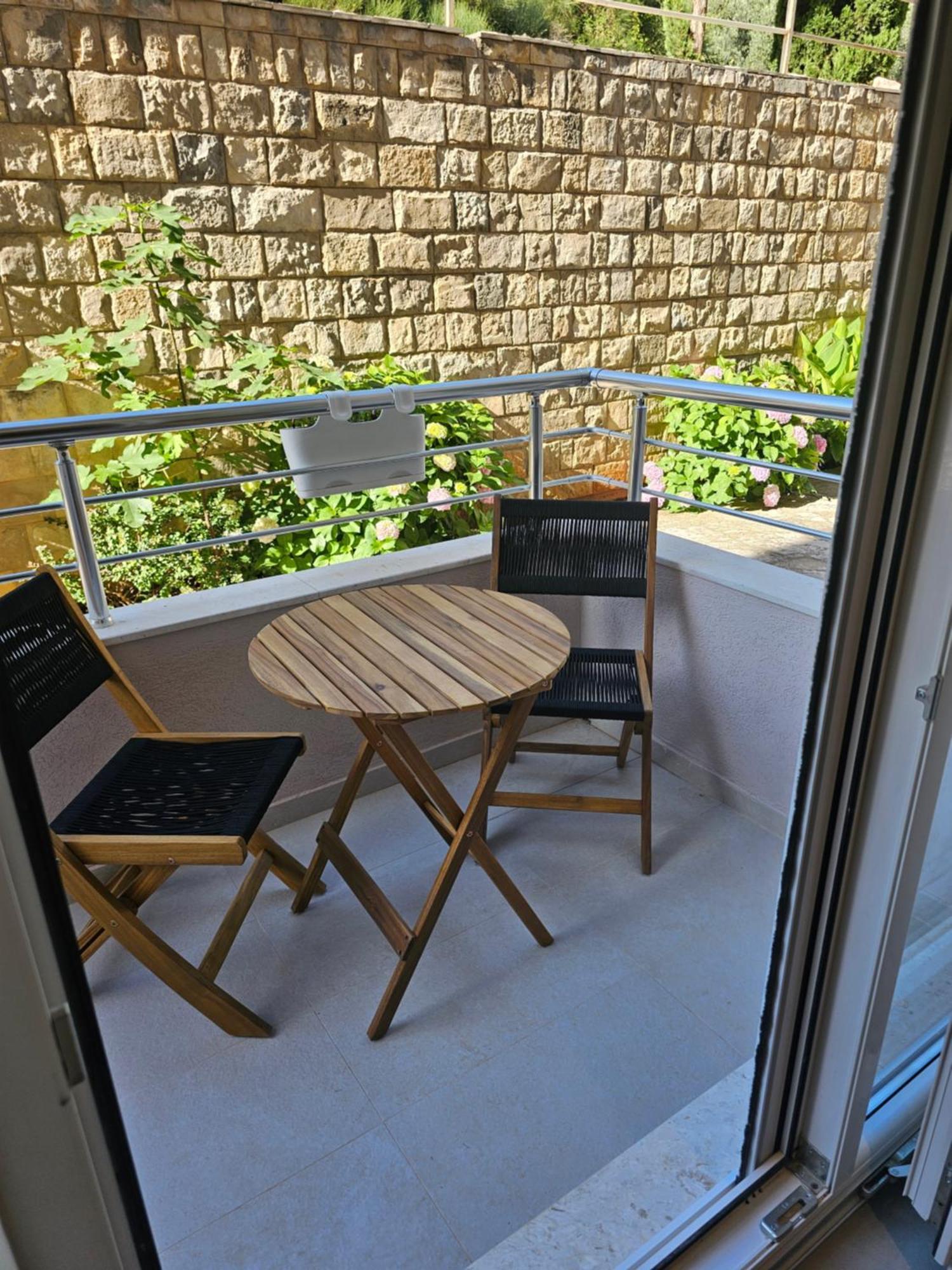 Anja & Ogo Apartments Sea View & Pool Petrovac na moru Exterior foto